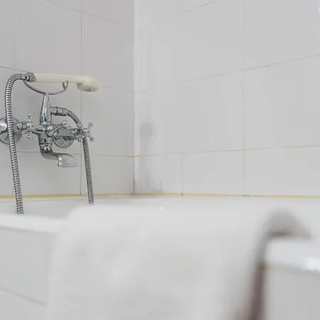 Casa Do Lagar Кабесейраш-ди-Башту