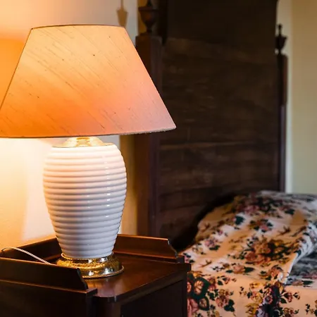 Casa Do Lagar Кабесейраш-ди-Башту