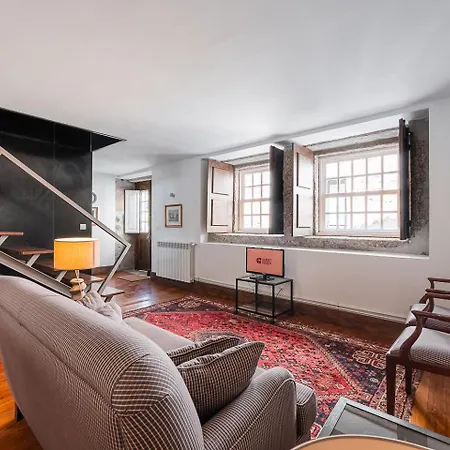 Casa Do Lagar Кабесейраш-ди-Башту